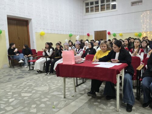 "Кыргыз аруусу" и Осенний бал: день творчества и традиций в нашей школе